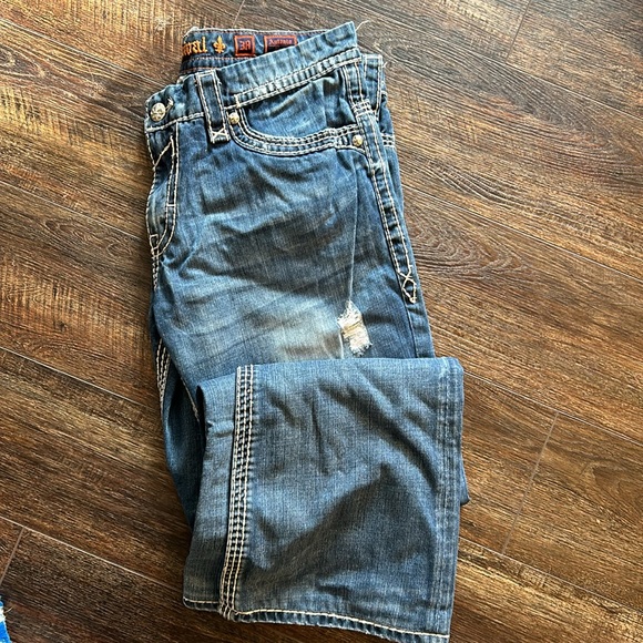 Rock Revival Distressed Jeans - Picture 4 of 11